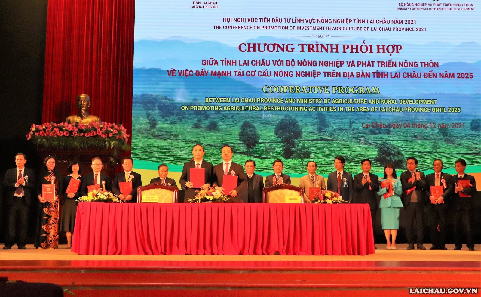 Ký kết chương trình phối hợp công tác giữa UBND tỉnh Lai Châu với Bộ Nông nghiệp và phát triển nông thôn.