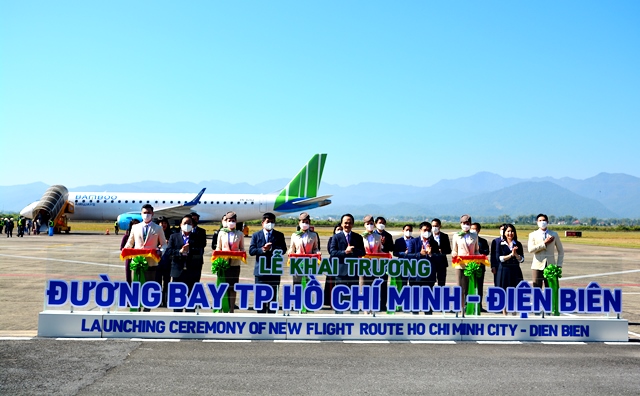 Lễ cắt băng khai trương đường bay thẳng của Bamboo Airways nối TP. Hồ Chí Minh với Điện Biên tại Điện Biên