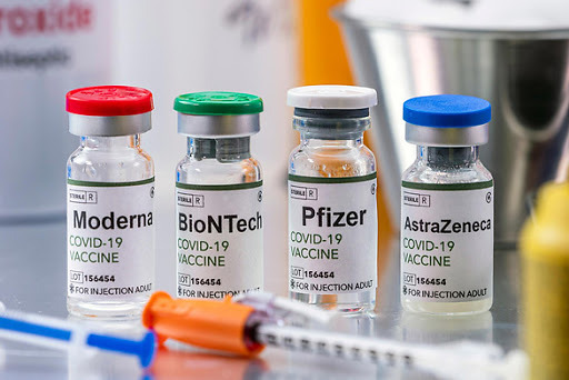 Các công ty dược phẩm tiếp tục hành trình tìm kiếm lời giải cho vắc xin chống lại Omicron