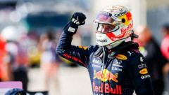 Max Verstappen lần đầu tiên giành chức vô địch F1