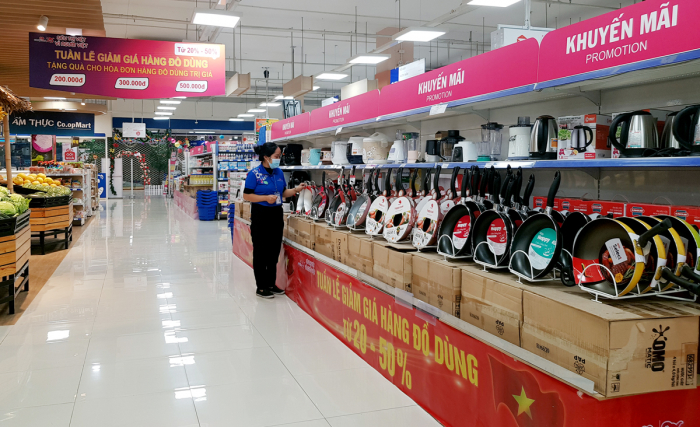 Siêu thị CoopMart Việt Trì triển khai nhiều chương trình khuyến mại kích cầu tiêu dùng