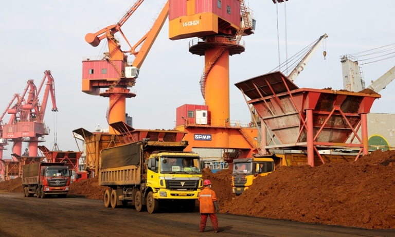 Nhu cầu nhập khẩu quặng sắt của Trung Quốc tăng