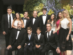 Tỷ phú Carlos Slim: Gia đình là thứ mà tiền bạc trên thế giới này không thể mua được