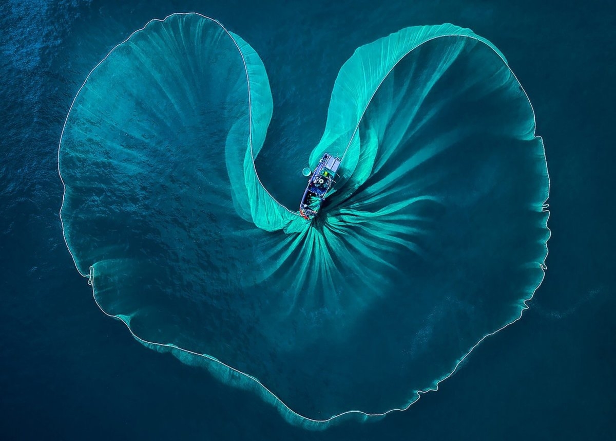 Bức ảnh “Trái tim của biển” do nhiếp ảnh gia Nguyễn Phước Hoài