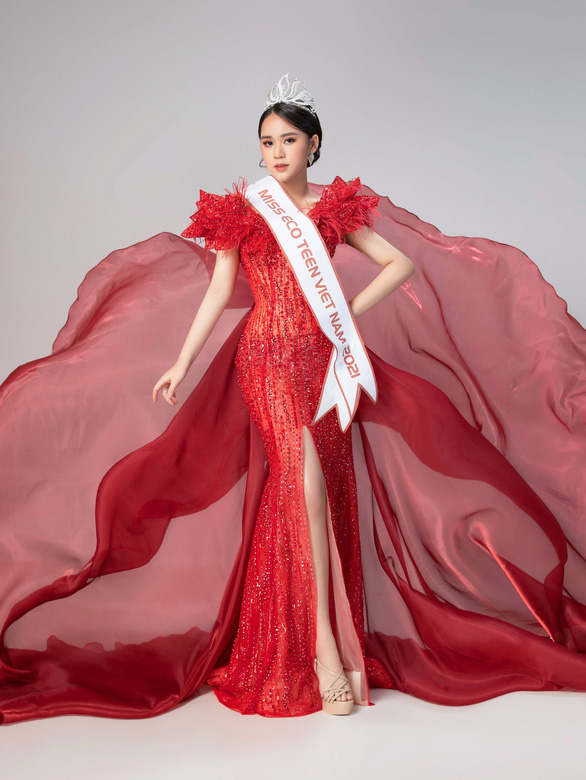 Bella Vũ Huyền Diệu là đại diện Việt Nam đầu tiên giành ngôi hậu tại cuộc thi 