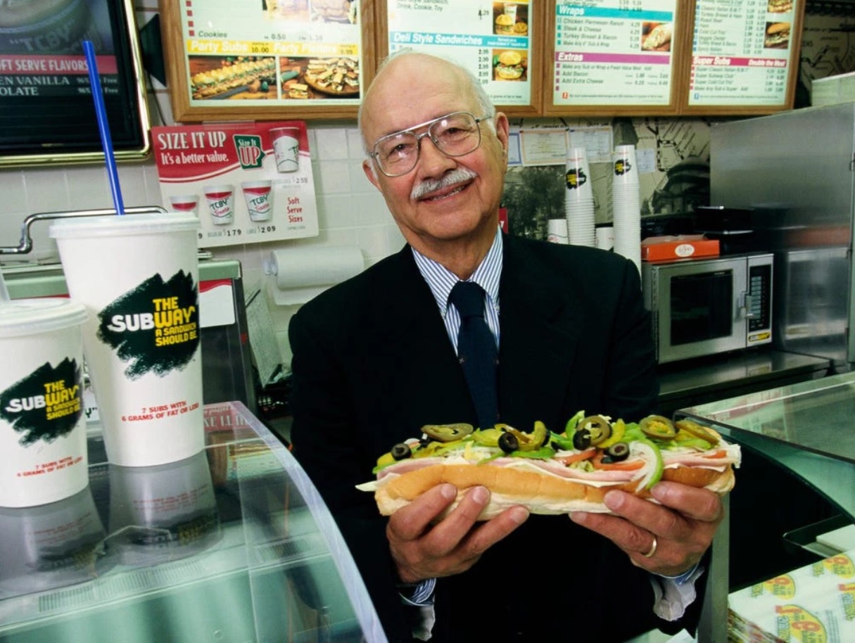 Ông Peter Buck, nhà đồng sáng lập chuỗi sandwich Subway. (Ảnh: Business Insider).
