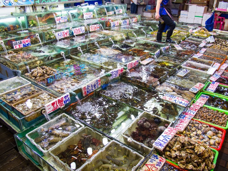 1 chợ hải sản ở Đài Loan