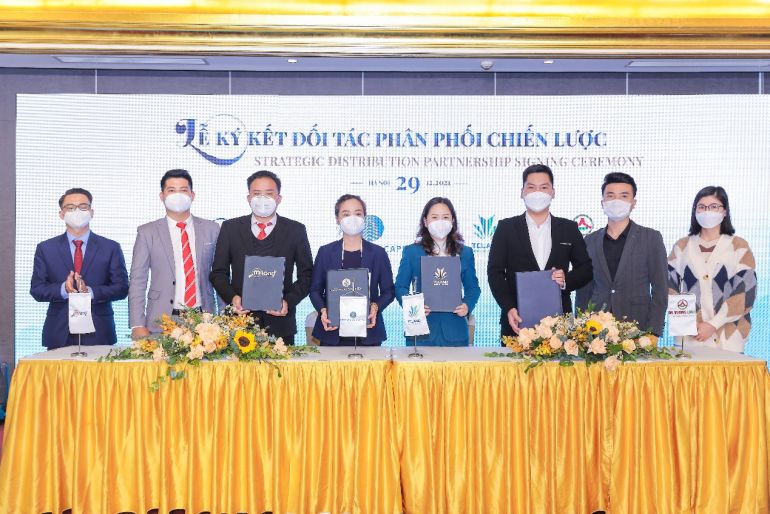 Chính thức ra mắt 12 đối tác phân phối chiến lược dự án Cam Ranh Bay Hotels & Resorts
