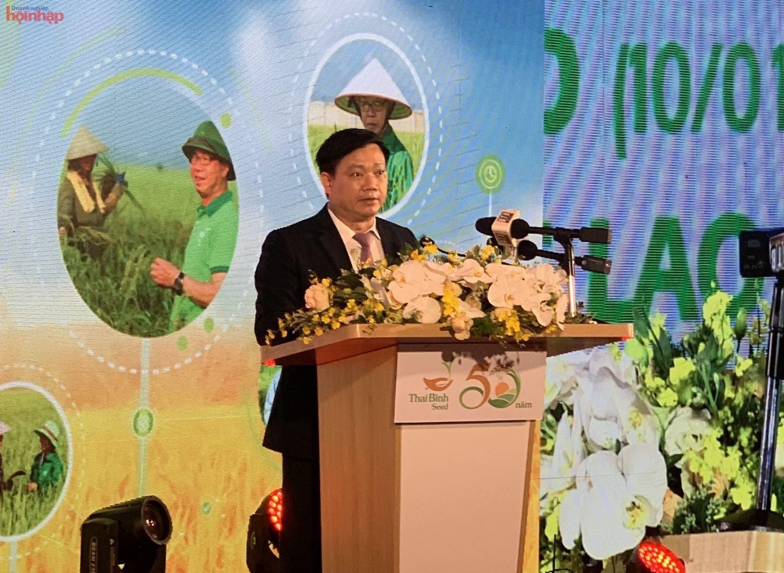 Ông Nguyễn Khắc Thận - Phó Bí thư Tỉnh ủy, Chủ tịch UBND tỉnh Thái Bình phát biểu tại chương trình.