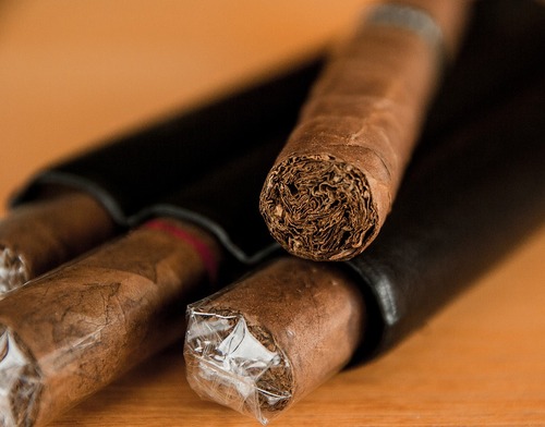 Châu Âu thiếu nguồn cung xì gà Havana trầm trọng