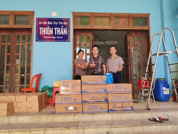 Natrumax trao sữa cho trẻ em mồ côi tại Mái Ấm Thiên thần, quận 9, Tp Hồ Chí Minh