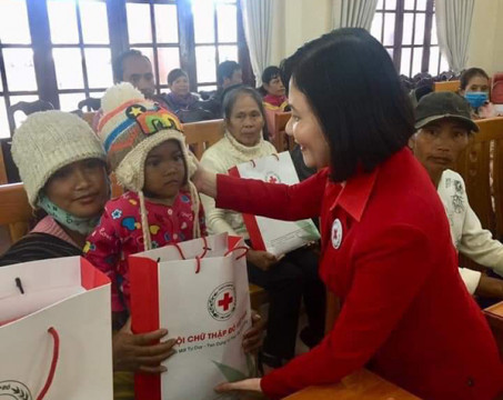 Lâm Đồng chi hơn 45 tỷ đồng hỗ trợ, tặng quà Tết gia đình chính sách, hộ nghèo