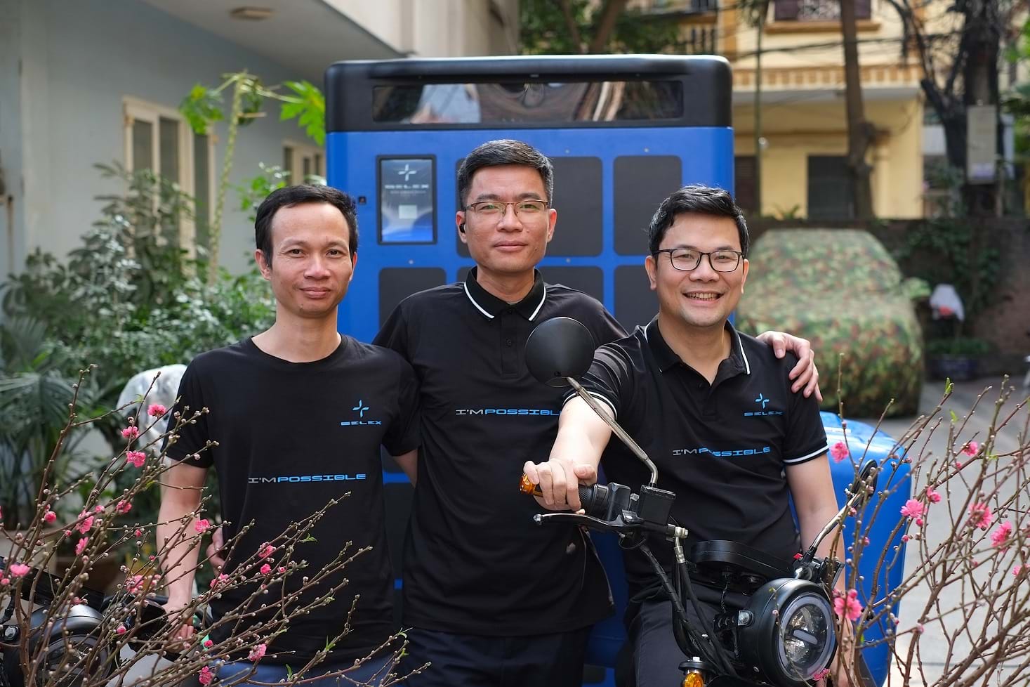 Đội ngũ sáng lập của Selex Motors (từ trái qua phải): Nguyễn Đình Quảng, Nguyễn Trọng Hải và Nguyễn Hữu Phước Nguyên. Nguồn: Internet