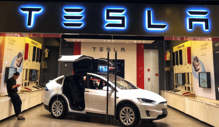 Cửa hàng Tesla tại Trung Quốc