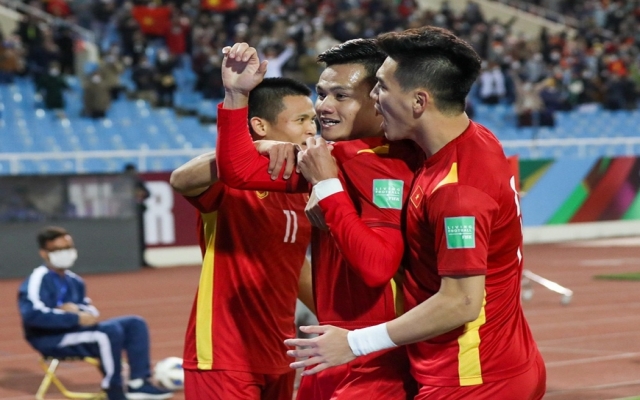 Đánh bại Trung Quốc 3-1 vào tối ngày 1-2 (ngày mồng Một Tết), đội tuyển Việt Nam trở thành đội bóng đầu tiên trong lịch sử của Đông Nam Á giành chiến thắng tại vòng loại thứ 3 World Cup