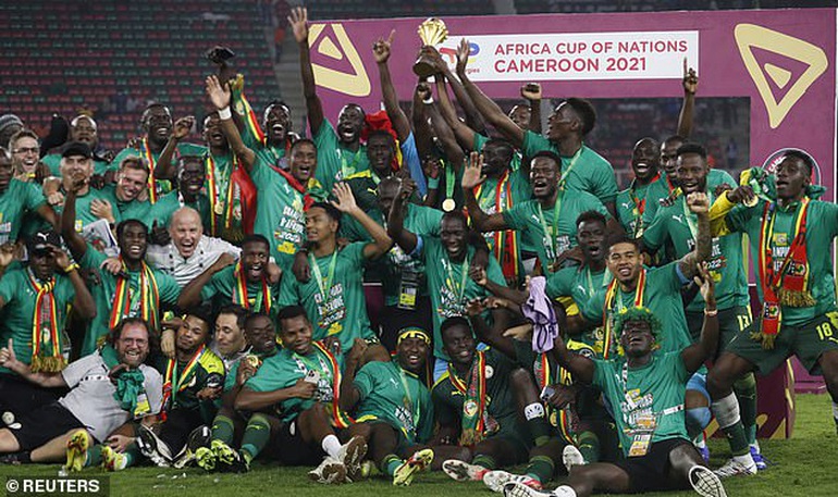 Senegal lần đầu vô địch bóng đá châu Phi