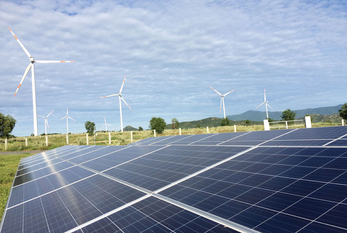 Đề nghị dừng cấp Chủ trương đầu tư dự án điện gió, điện mặt trời chưa triển khai