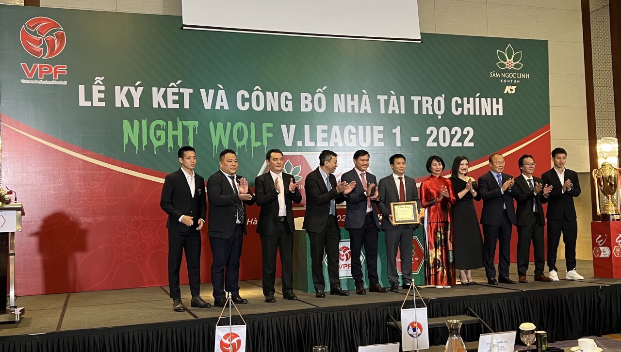 Lễ ký kết và công bố nhà tài trợ chính Giải bóng đá vô địch Quốc gia V.League 2022.