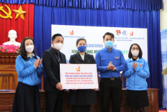 Trung ương Hội Doanh nhân trẻ Việt Nam trao 500 bình Oxy và hỗ trợ các trang thiết bị cho Thành phố Hải Phòng