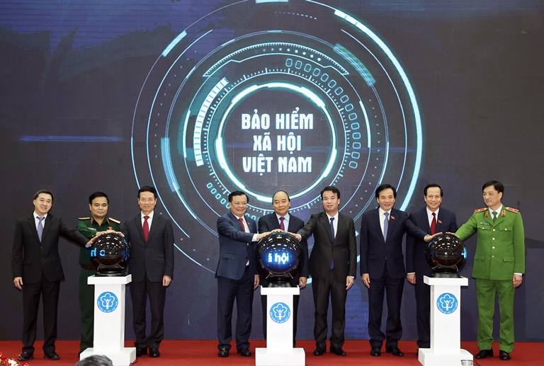 Ngày 16/11/2020, Thủ tướng Chính phủ Nguyễn Xuân Phúc cùng với lãnh đạo BHXH Việt Nam và các Bộ, ngành bấm nút công bố Ứng dụng VssID -  BHXH số.