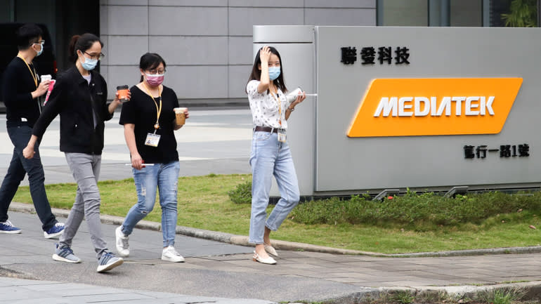 Trụ sở chính của MediaTek tại Tân Trúc, Đài Loan. Công ty và nhà sản xuất chip lớn nhất khác của hòn đảo, TSMC, đang tuyển dụng tổng cộng hơn 10.000 nhân viên trong năm nay. © AP