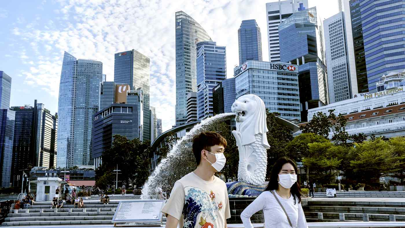 Các ngân hàng lớn nhất của Đông Nam Á, tất cả đều có trụ sở tại Singapore, đang hy vọng hậu quả tồi tệ nhất của đại dịch coronavirus là đằng sau họ. © AP