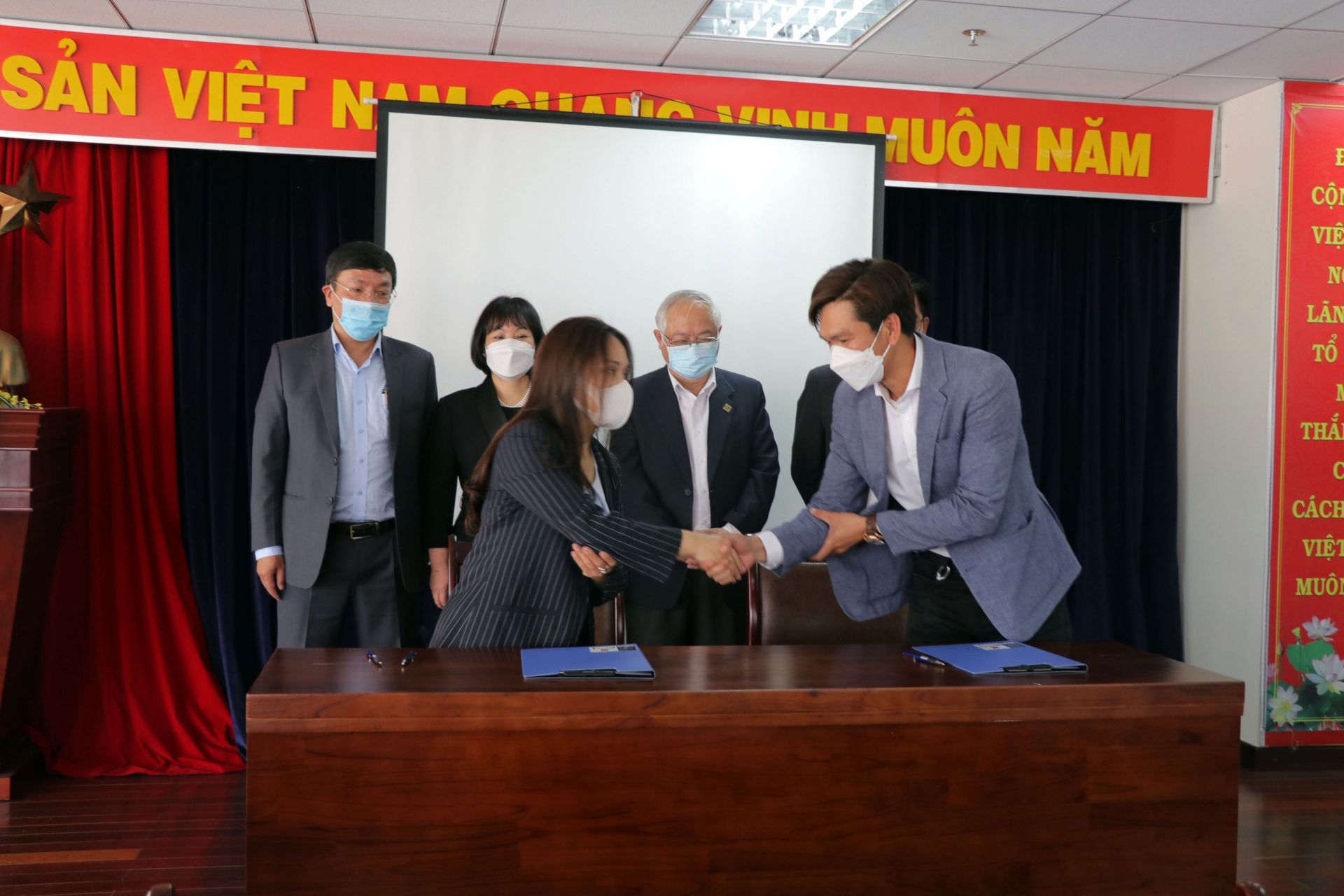 Ảnh minh họa15 doanh nghiệp, hợp tác xã, hộ sản xuất của tỉnh Lâm Đồng ký kết biên bản hợp tác với Công ty cổ phần Dịch vụ Thương mại tổng hợp WinCommerce.