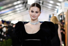 Selena Gomez đeo vòng cổ kim cương 1 triệu USD dự SAG Awards 2022