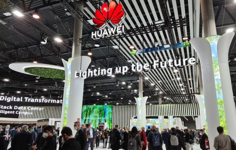 5G và công nghệ xanh là một trong những chủ đề được làm nổi bật bởi gian hàng của Huawei tại triển lãm MWC Barcelona. (Ảnh của Togo Shiraishi)