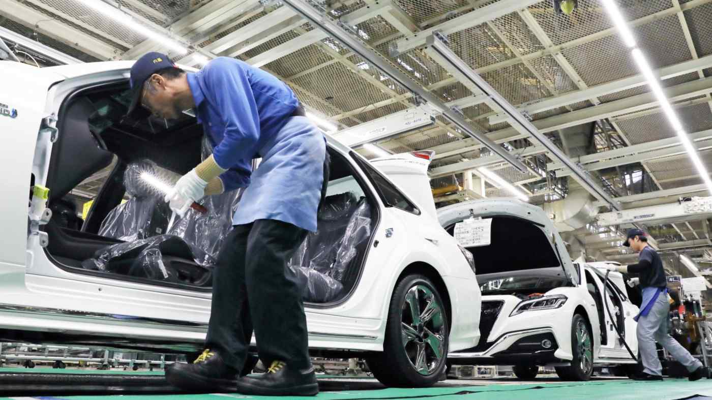Toyota Motor đang có kế hoạch giảm sản lượng nội địa khoảng 20% ​​vào tháng 4, khoảng 10% vào tháng 5 và khoảng 5% vào tháng 6 so với kế hoạch trước đó.