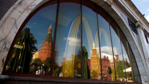 Mối đe dọa tịch thu tài sản của Nga khiến nhiều công ty phải đối mặt với những lựa chọn khó khăn