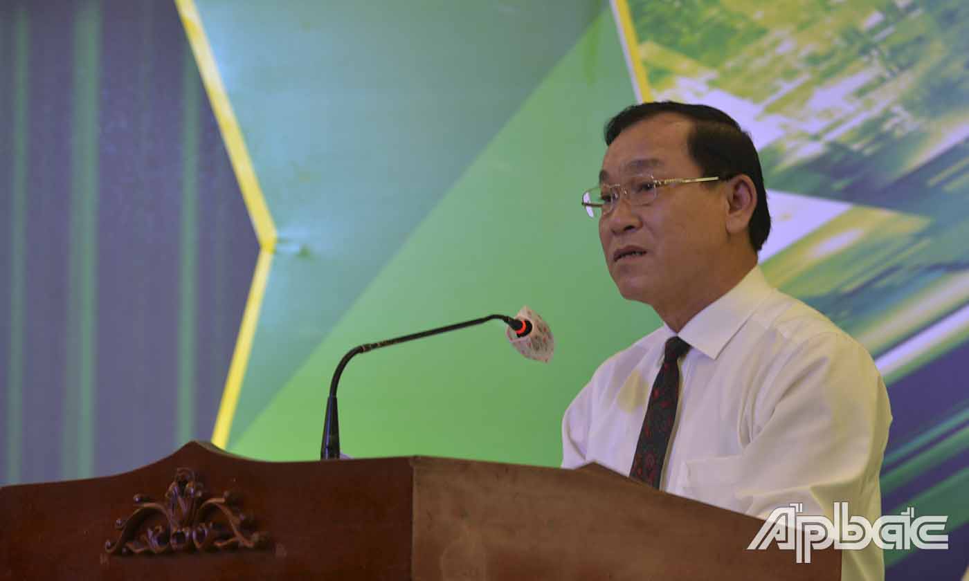Đồng chí Nguyễn Văn Vĩnh, Chủ tịch UBND tỉnh Tiền Giang phát biểu tại Đại hội.