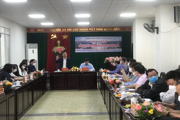 Lãnh đạo TP sầm Sơn tổ chức họp báo thông tin về kế hoach tổ chức hè Sầm Sơn 2022