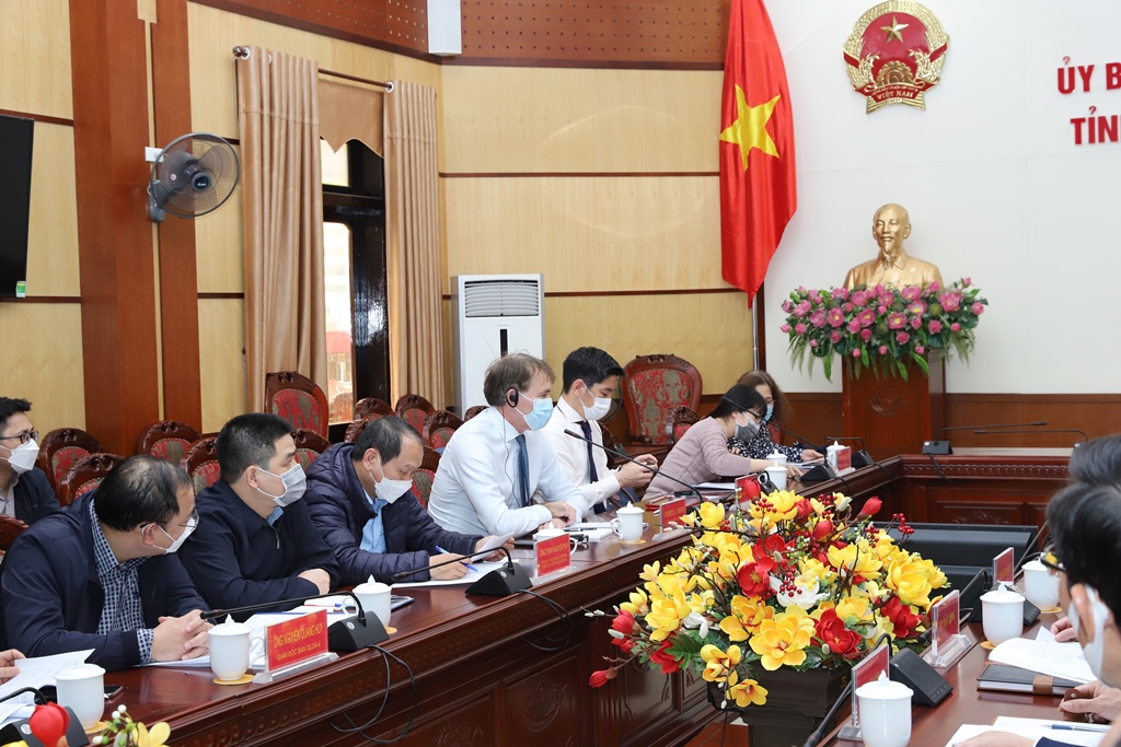 Mr Benedict L.J. Eijbergen - Director of the East Asia Pacific Traffic Management Board spoke at the meeting.