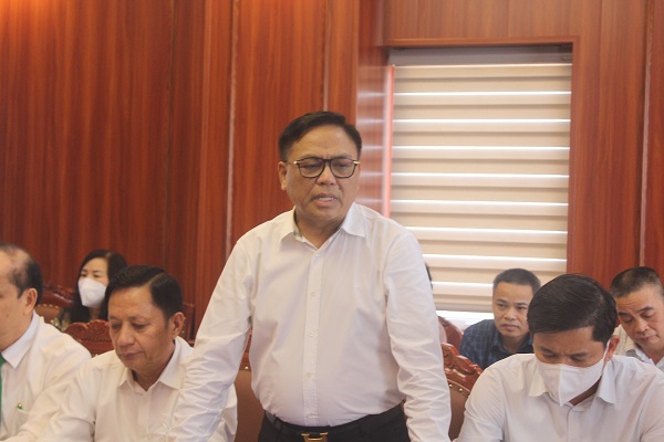 Ông Cao Tiến Đoan, Chủ tịch Hiệp hội Doanh nghiệp tỉnh Thanh Hóa, chủ trì buổi tọa đàm