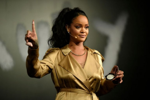 Ba bài học về xây dựng thương hiệu cá nhân từ thành công của nữ ca sỹ Rihanna