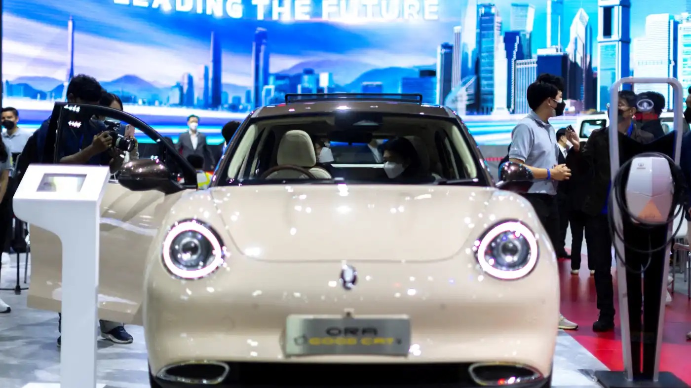 Một chiếc xe điện Great Wall được trưng bày tại Triển lãm Ô tô Quốc tế Bangkok vào ngày 22 tháng 3: Nhà sản xuất ô tô Trung Quốc có kế hoạch tiếp tục hoạt động ở Nga, nơi họ có nhà máy duy nhất ở nước ngoài. © Reuters