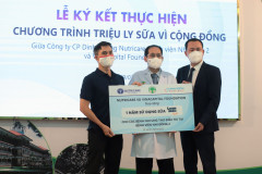 Nutricare mang "Triệu ly sữa vì cộng đồng" đến với Bệnh viện Nhi đồng 2
