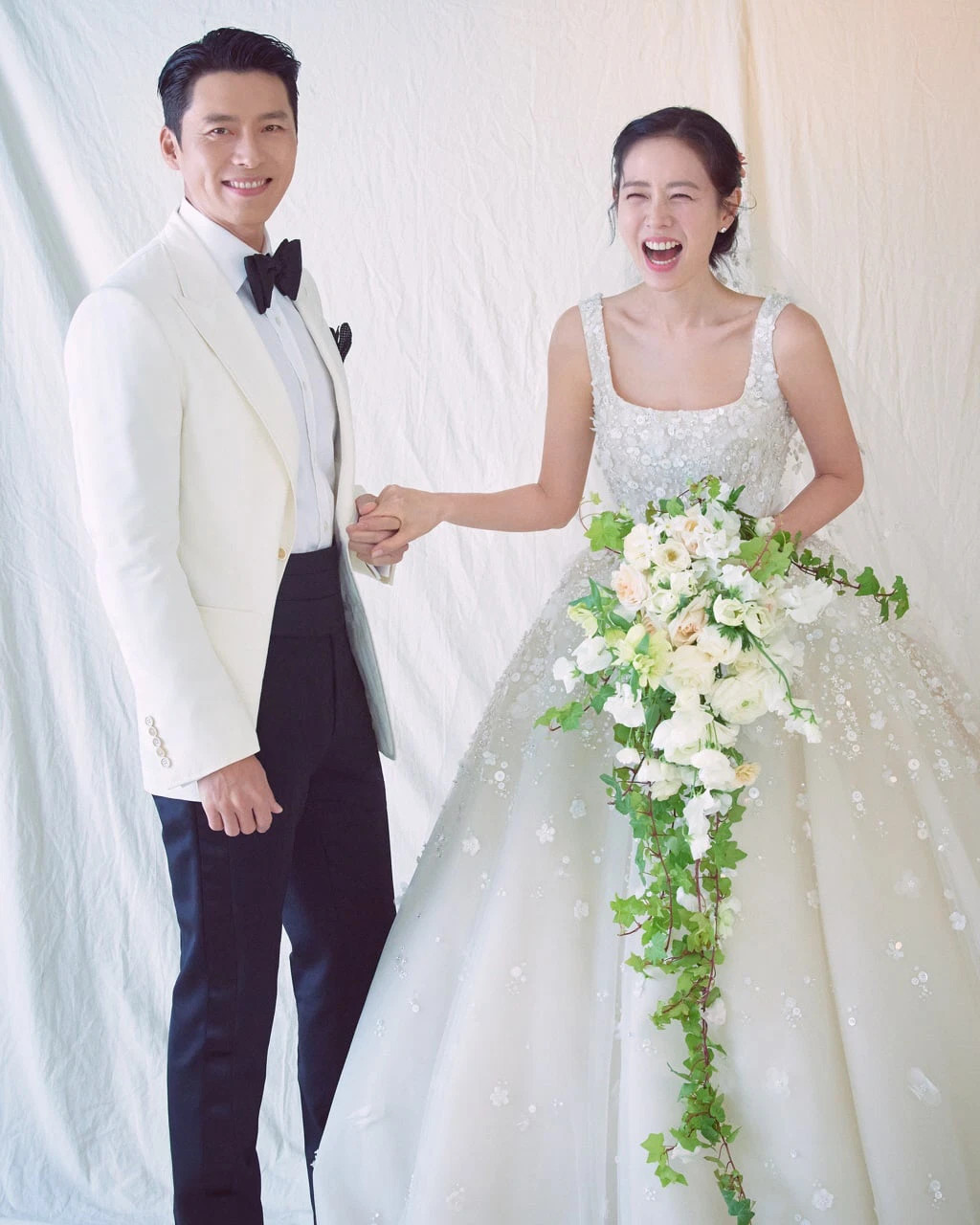 Ảnh cưới được công ty quản lý của Son Ye Jin chia sẻ