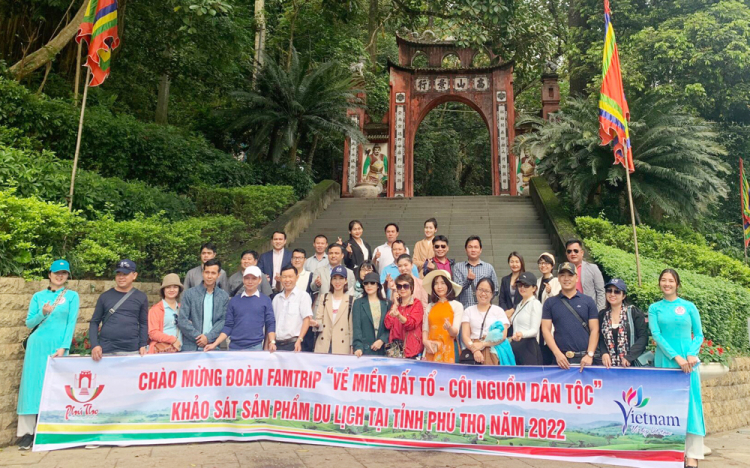 Đoàn Famtrip tham quan Khu Di tích lịch sử Đền Hùng