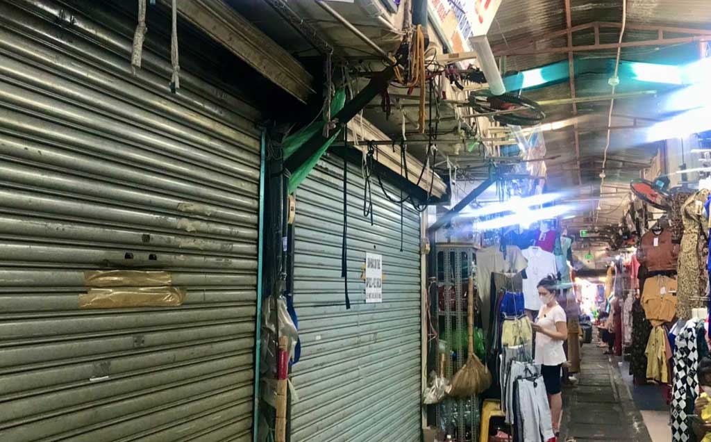 The business was sluggish, and many stalls in the market in Ho Chi Minh City had to close (Photo: Reporter).