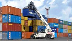 "Trái đắng" giá bốc xếp container