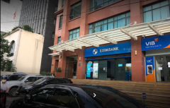 Yêu cầu Eximbank báo cáo việc bán cổ phiếu Sacombank