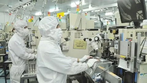 Foreign direct investment 'poured' into the manufacturing sector