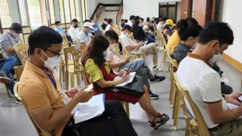 Vietnam considering effective tools to manage real estate market
