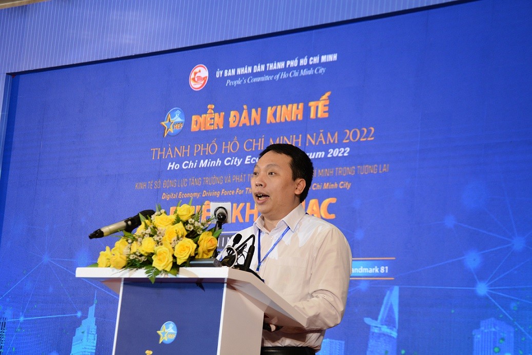 Thứ trưởng Bộ Thông tin và Truyền thông Nguyễn Huy Dũng phát biểu tại Diễn đàn.