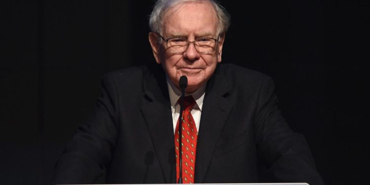 Berkshire Hathaway của tỷ phú Warren Buffett sở hữu 7,7% cổ phần của nhà sản xuất xe điện BYD của Trung Quốc.