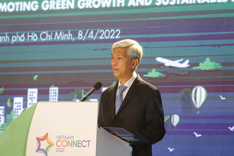 Vice-Chairman of Ho Chi Minh City People's Committee Vo Van Hoan spoke at the Forum. Vice-Chairman of Ho Chi Minh City People's Committee Vo Van Hoan spoke at the Forum.
