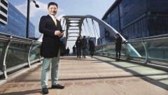 Tỷ phú sáng lập Kakao Kim Beom-Su lần đầu tiên đứng đầu danh sách người giàu tại Hàn Quốc
