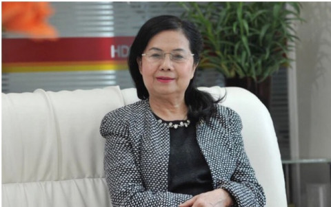 Mrs Le Thi Bang Tam would step down as chairman of HDBank after 12 years?